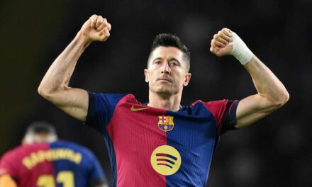 Setny gol Lewandowskiego w UCL! Barcelona rozbija Brest